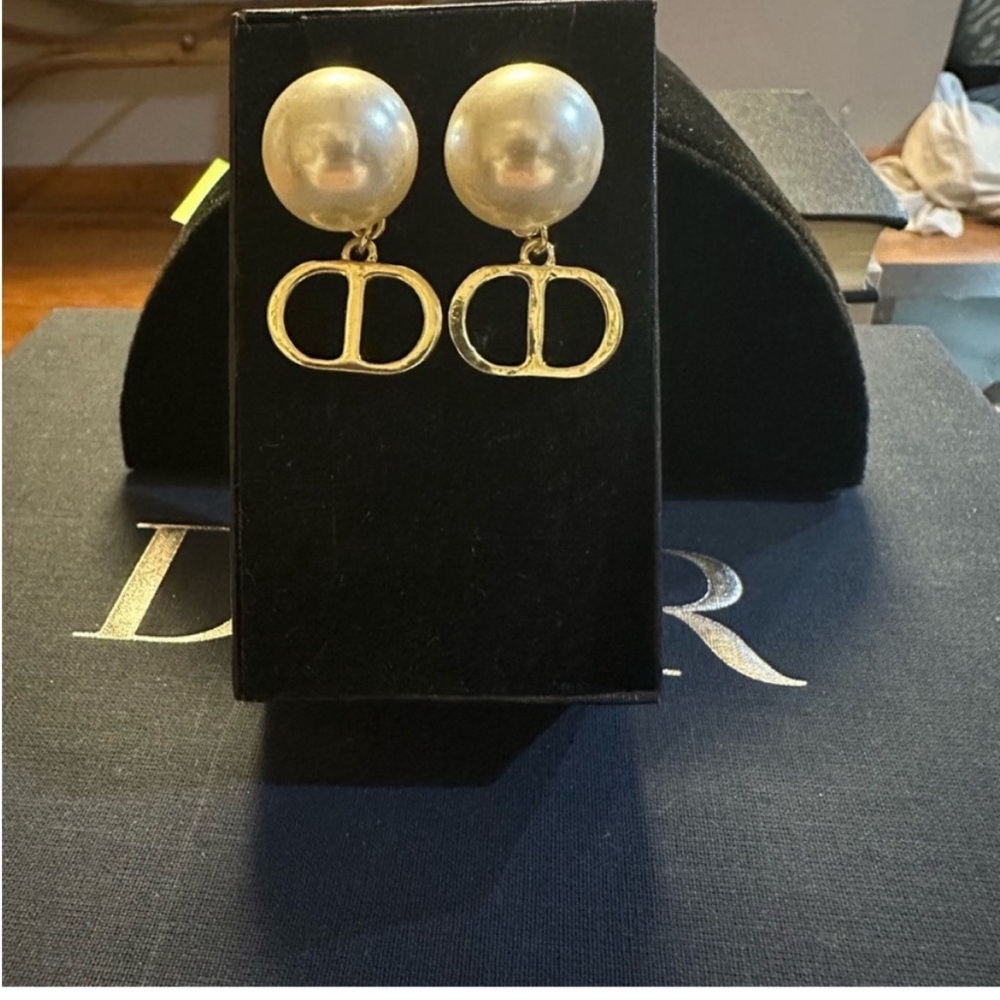 Dior - Picture 2 of 10